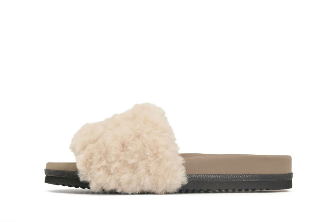 ROAM CLOUD SLIDER NATURAL FAUX SHEARLING