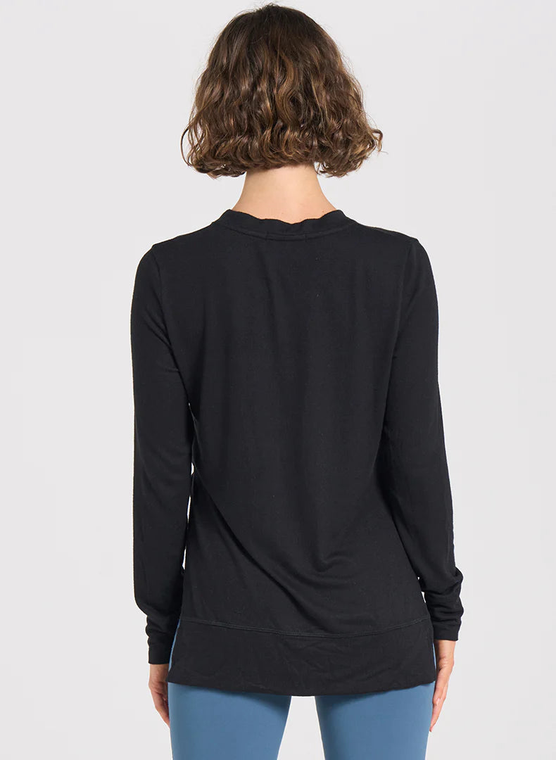 THRIVE SOCIETE Daily Side Slit Pullover Black