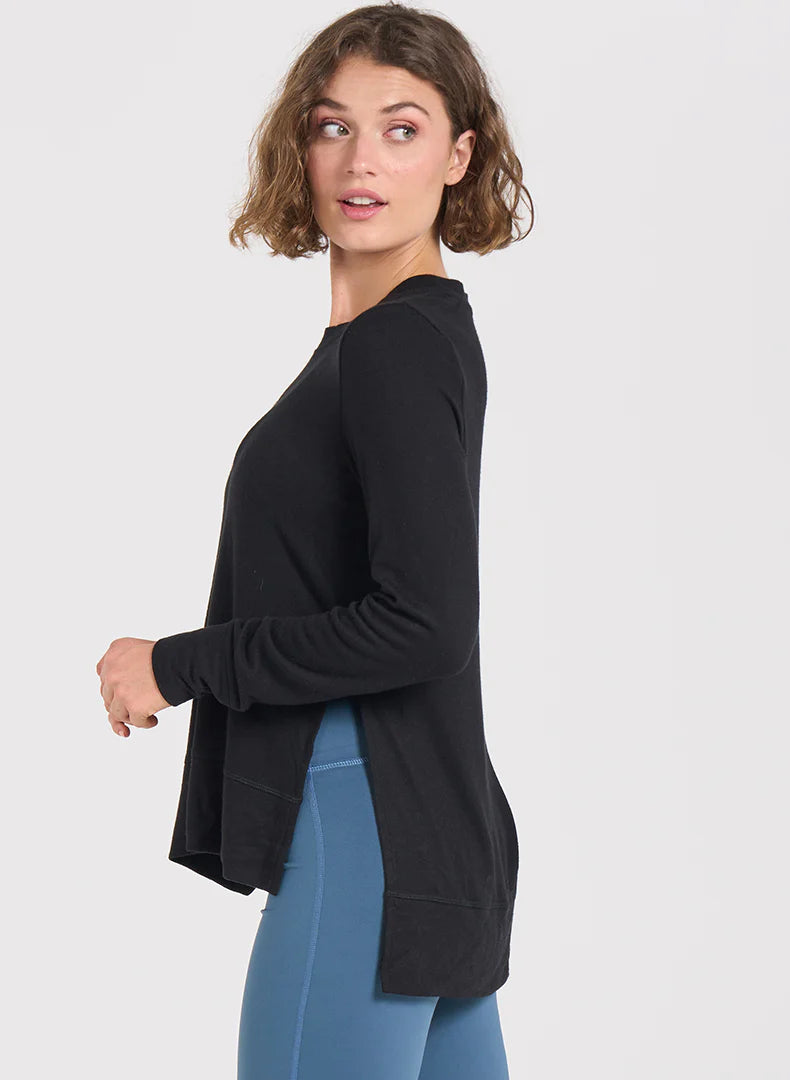 THRIVE SOCIETE Daily Side Slit Pullover Black