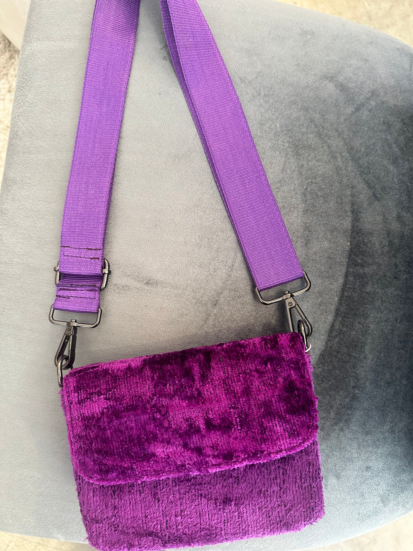 Wolf & Willa Ronan Amethyst Bag