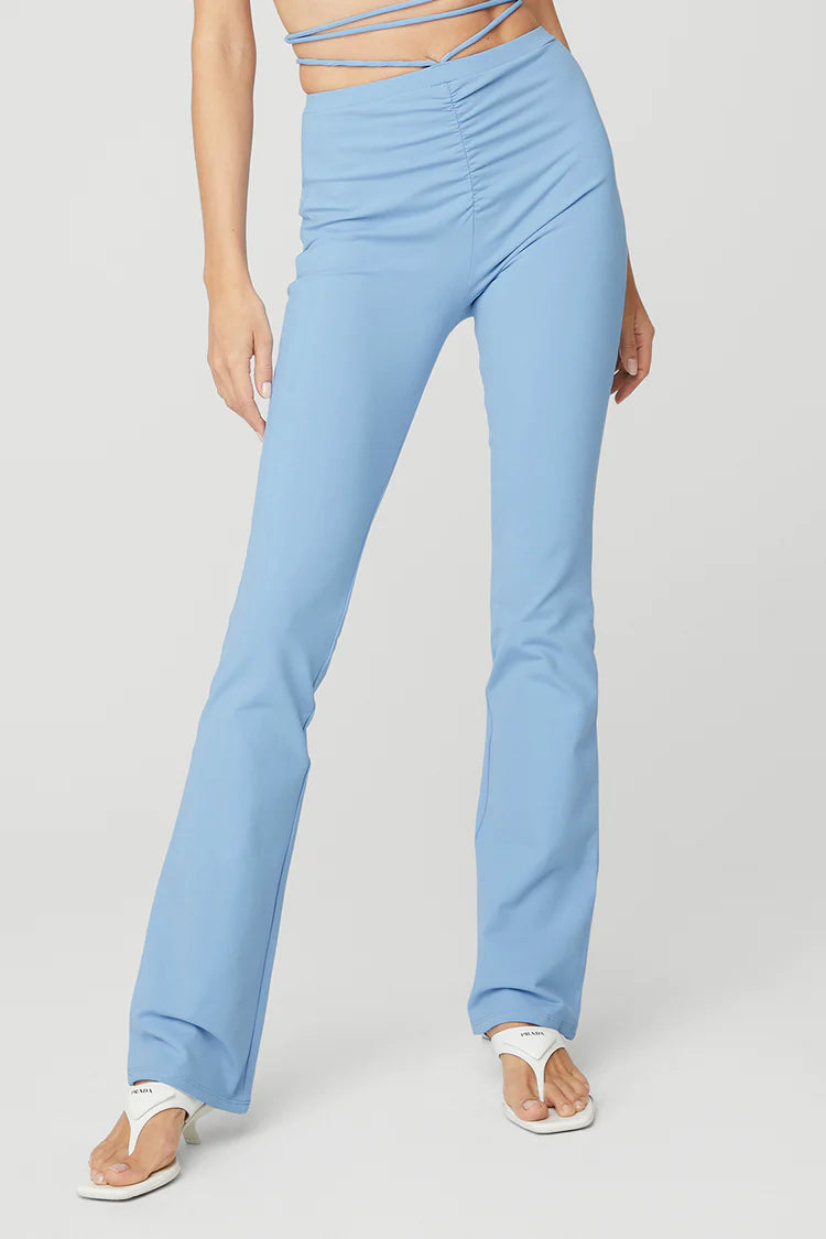 Alo Yoga Women's Airbrush High Waist Cinch Flare Leggings - Air Blue