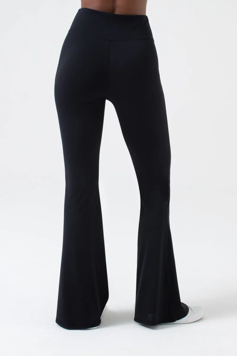 NUX Active  Willow Flare Pant Black